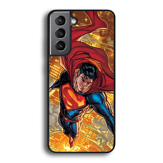 Superman Flying Through The City Samsung Galaxy S21 Plus Case