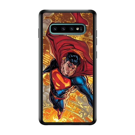 Superman Flying Through The City Samsung Galaxy S10 Plus Case