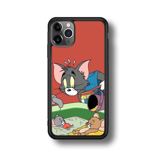 Tom and Jerry Do Not Be Noisy iPhone 11 Pro Case